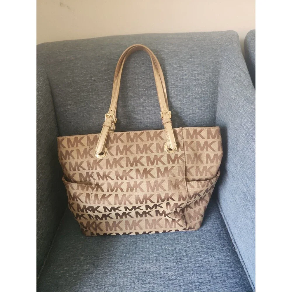 Michael Kors Jet Set Tote Brown Signature Print w/ Gold Leather Straps & Accents - Picture 5 of 11